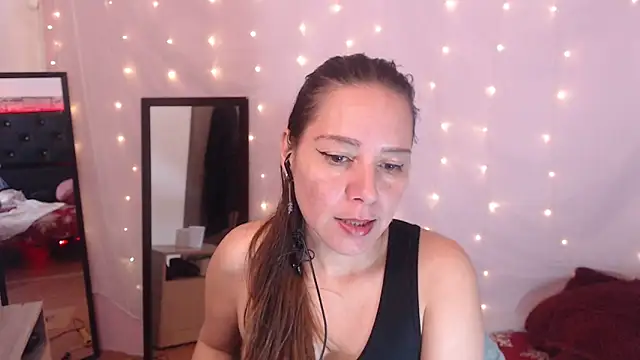 camila_delarosa's cam snapshot