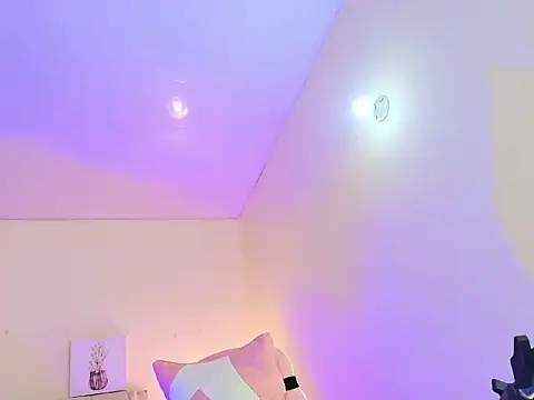 MiaRousee_'s cam snapshot