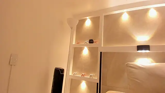 amber_ryan's cam snapshot