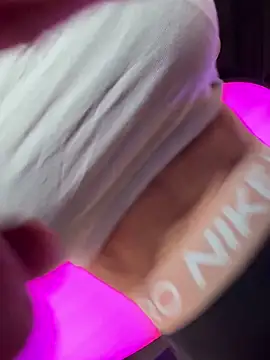 F3ckd0lllucy's cam snapshot