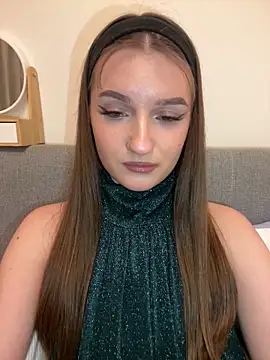 AdelinaEmber's cam snapshot