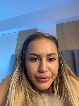 alisa_w's cam snapshot