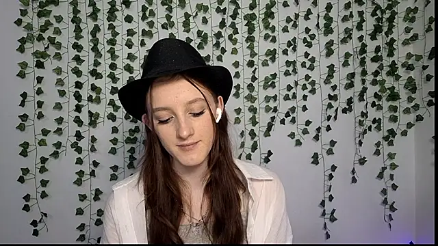 LisaBoddy's cam snapshot