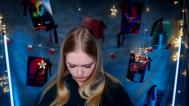 MademoiselleCl's cam snapshot