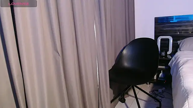 FaustoCock live sex cam