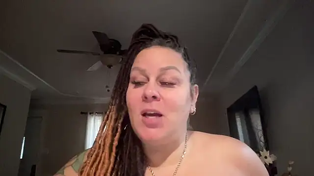 WorldsGreatestCockRater's cam snapshot