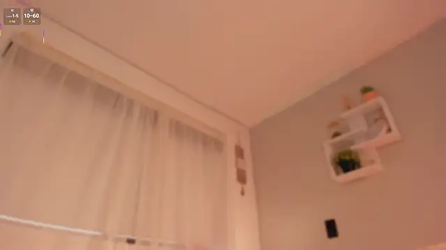 caro_sanchezz's cam snapshot