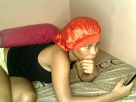 Cutenique's cam snapshot