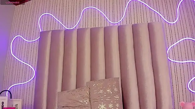 SamanthaPeachss live sex cam