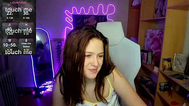 Anora_Miller's cam snapshot