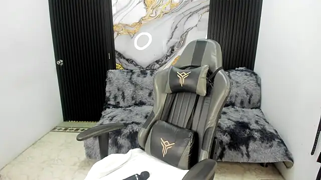 Ivy_16's cam snapshot