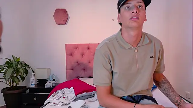 two_milkyway's cam snapshot