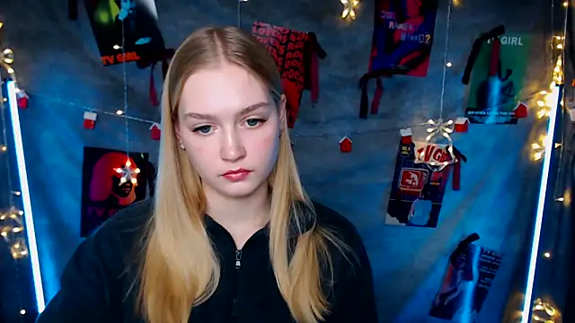 MademoiselleCl's cam snapshot