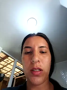 Bonny_Klote live sex cam