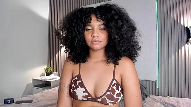 Zafiiraa live sex cam