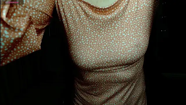 AriaGray's cam snapshot