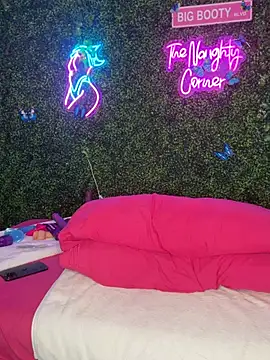 RenaThickAss live sex cam