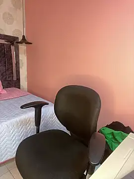 Shantal_0420's cam snapshot