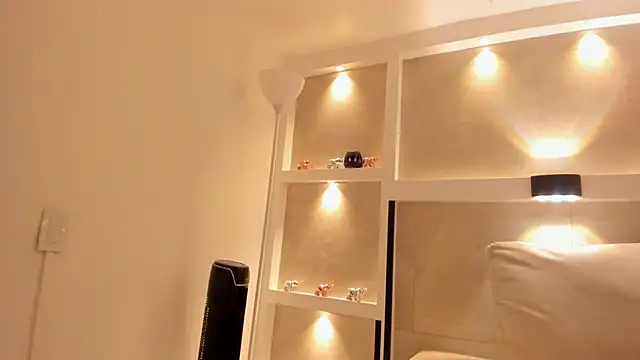 amber_ryan's cam snapshot