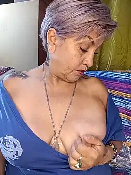 DirtyBIianca live sex cam