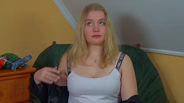 EmilyEvanse's cam snapshot