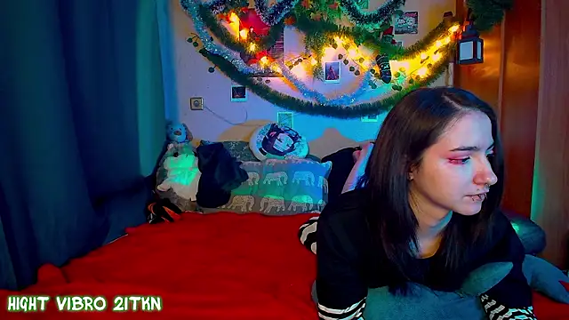 TrickyKitsune live sex cam