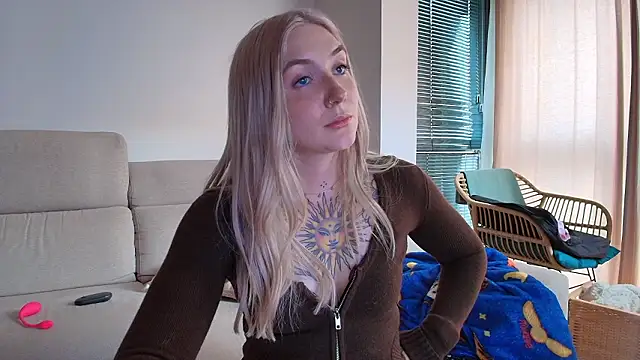 tattoobbgirl's cam snapshot