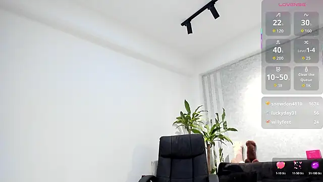lily_cash1 live sex cam