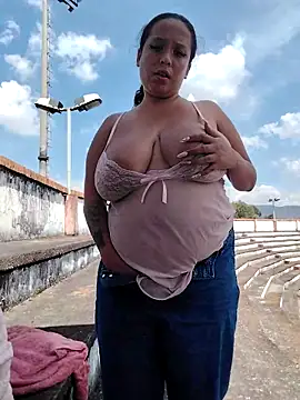 You-sexy-starr's cam snapshot