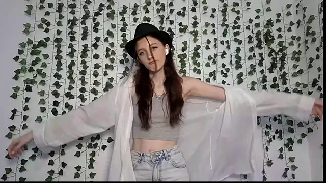 LisaBoddy's cam snapshot