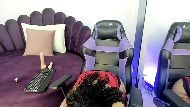 scarlett_19x's cam snapshot