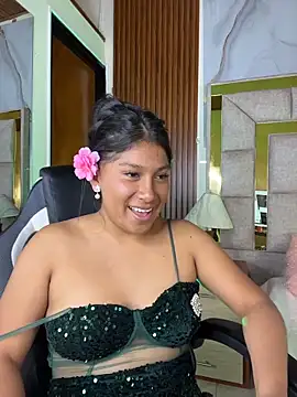 LinnaGardenia's cam snapshot