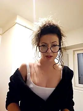 Bel_lla036Bella's cam snapshot