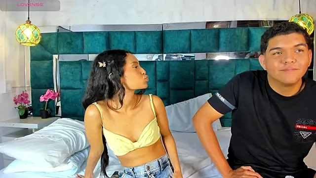 _bonnyandclyde live sex cam