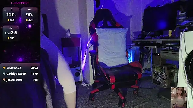 Blondiewithanass's cam snapshot