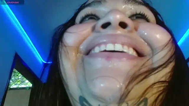 VeronikCuhubby live sex cam