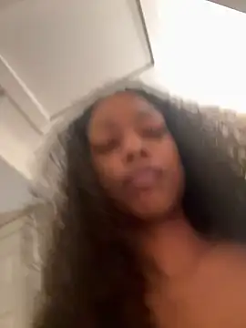 mismialove live sex cam