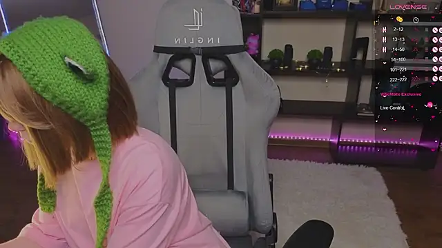 zelda_1's cam snapshot