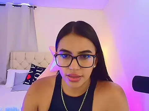 MiaRousee_'s cam snapshot