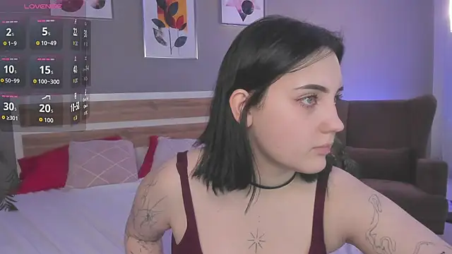 hey_tessa's cam snapshot