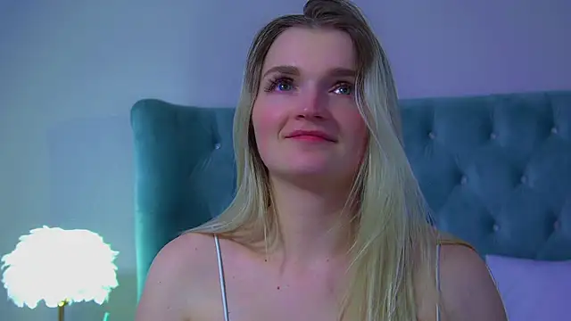 AnnyRaii's cam snapshot