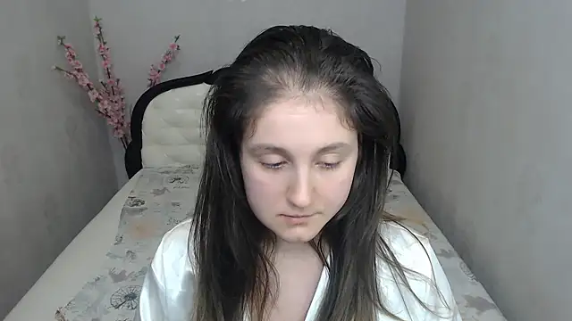 Holliy_Cooper's cam snapshot