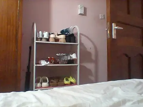 Hotty_254's cam snapshot