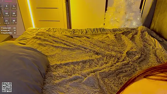 RinaMirinda live sex cam