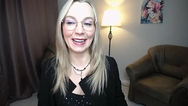 Ava_Elior's cam snapshot