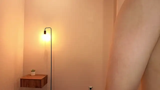 Frences_Eyes's cam snapshot