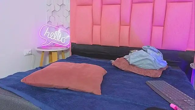 sophiia_swet's cam snapshot