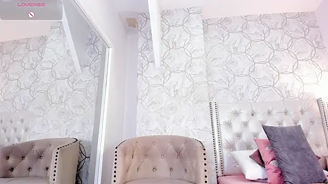 amara_rousse's cam snapshot