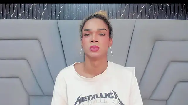 NaomiSteward live sex cam