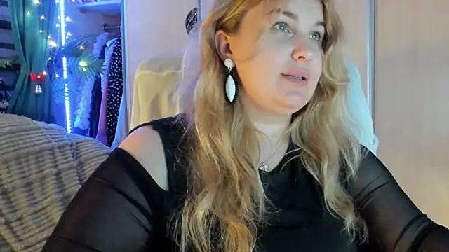 CoraSwon's cam snapshot